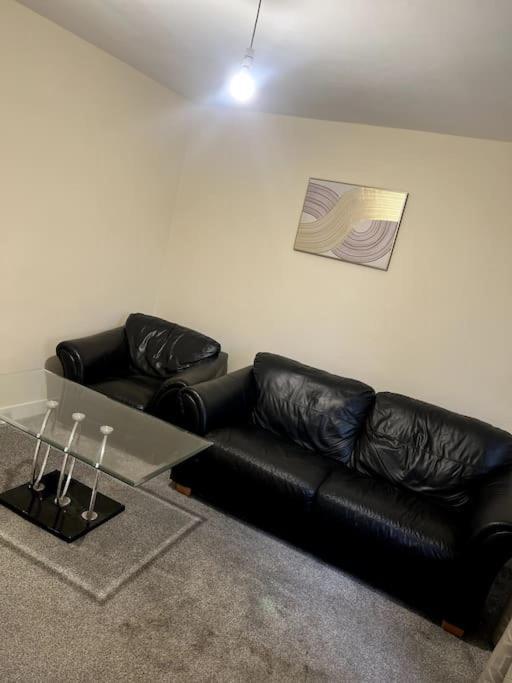 Spacious City Centre Home Near Hospital & M5 Worcester Bagian luar foto